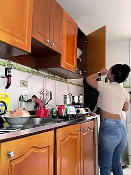 evafoxs online show from November 2025 05:11:01 PM