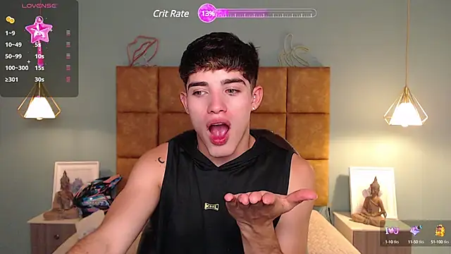 Snapshot of AlejooTwink chatting on January 2025 10:43:02 PM AlejooTwink online show from January 2025 10:43:02 PM