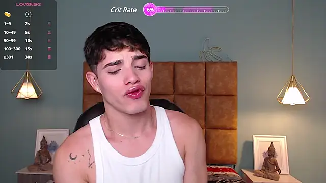 Snapshot of AlejooTwink chatting on January 2025 08:26:02 PM AlejooTwink online show from January 2025 08:26:02 PM