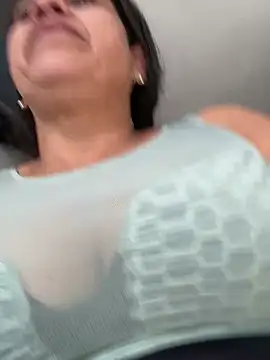 siri duque online show from February 2026 08:38:01 PM