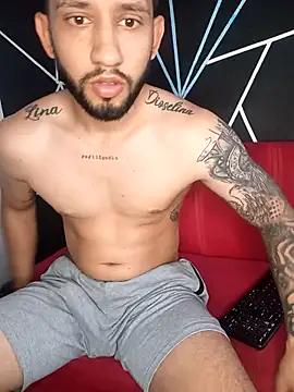 Snapshot of maxXximo777 chatting on December 2024 08:50:02 PM maxXximo777 online show from December 2024 08:50:02 PM