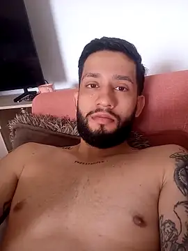 Snapshot of maxXximo777 chatting on January 2025 06:46:01 PM maxXximo777 online show from January 2025 06:46:01 PM