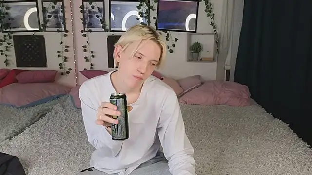 Ron Vils online show from February 2025 06:08:02 PM