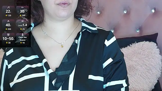 SophiaStarr online show from October 2025 06:48:01 PM