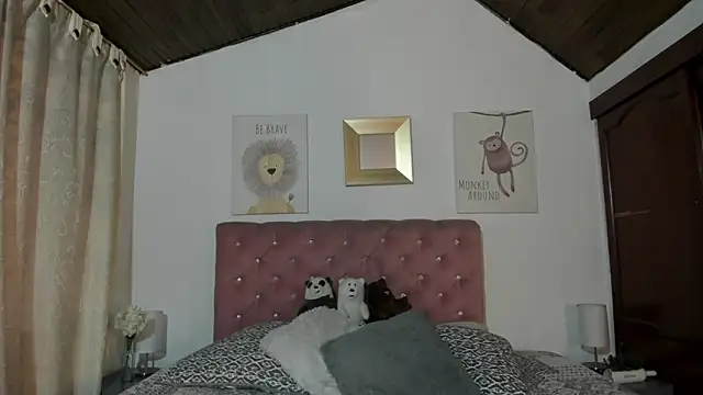 Snapshot of CelessteRedds chatting on February 2026 11:37:02 AM CelessteRedds online show from February 2026 11:37:02 AM