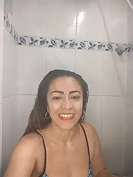 Venus-Wood online show from September 2025 07:47:02 PM