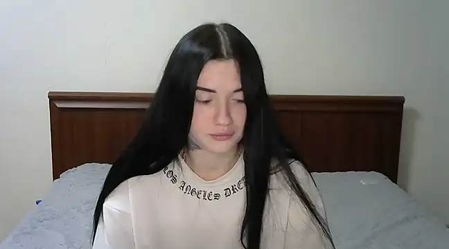 Liana diva online show from January 2025 06:02:01 PM