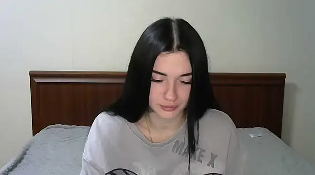 Liana diva online show from February 2025 11:00:02 PM