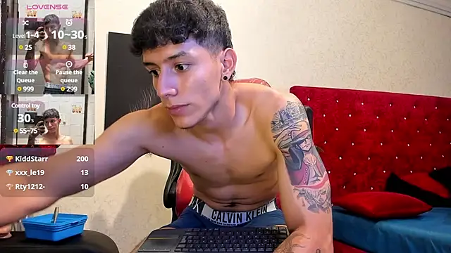 Cristopher23  online show from March 2025 02:20:02 AM