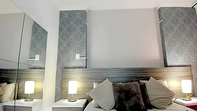 Mistyca online show from October 2025 10:26:01 AM