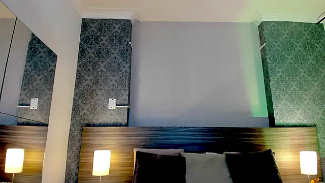 Mistyca online show from October 2025 11:00:02 AM