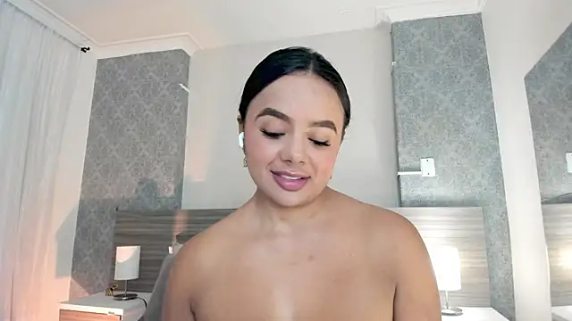 Snapshot of Mistyca chatting on July 2026 11:18:01 AM Mistyca online show from July 2026 11:18:01 AM