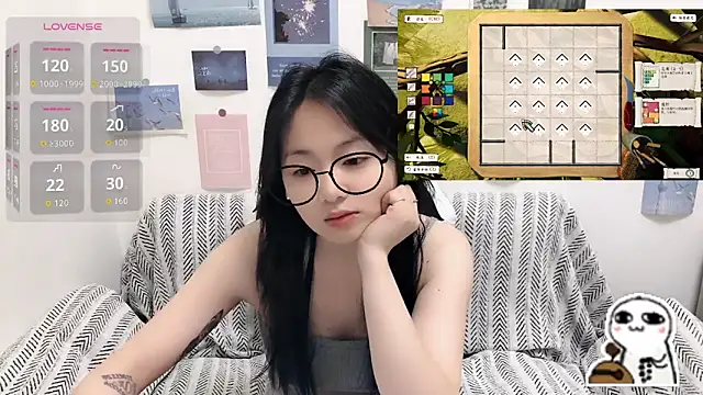 Snapshot of LiLiYbaby chatting on June 2026 06:47:02 AM LiLiYbaby online show from June 2026 06:47:02 AM