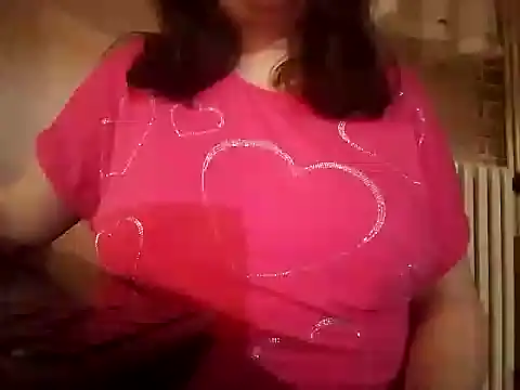 AalinnaK online show from November 2025 11:14:01 AM