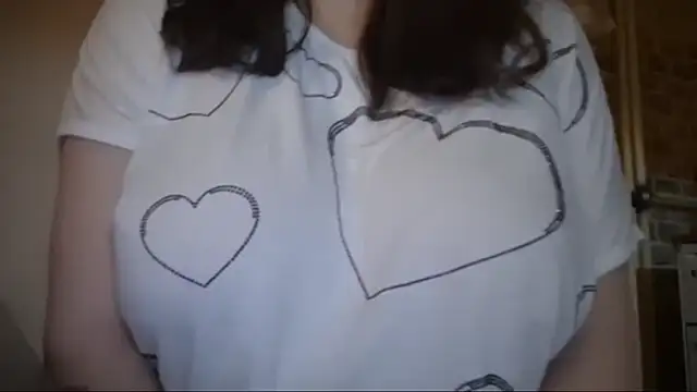 AalinnaK online show from January 2026 07:59:02 PM