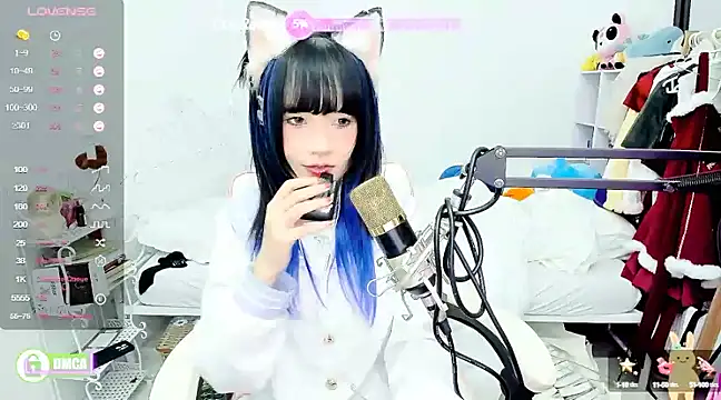 Snapshot of RassieRaph chatting on December 2024 04:41:01 PM RassieRaph online show from December 2024 04:41:01 PM