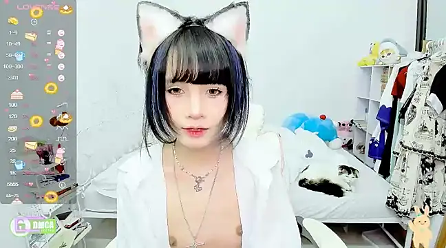 Snapshot of RassieRaph chatting on January 2025 11:19:02 PM RassieRaph online show from January 2025 11:19:02 PM