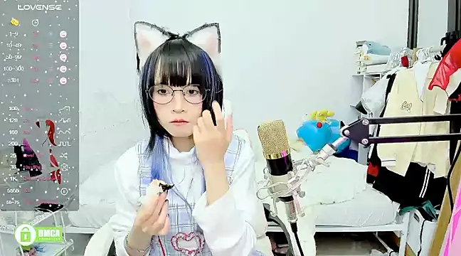 Snapshot of RassieRaph chatting on February 2025 11:23:02 PM RassieRaph online show from February 2025 11:23:02 PM