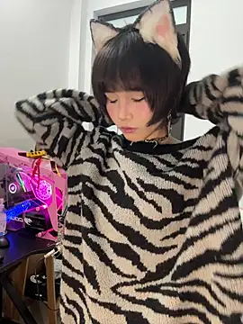 Snapshot of RassieRaph chatting on January 2026 07:49:02 PM RassieRaph online show from January 2026 07:49:02 PM