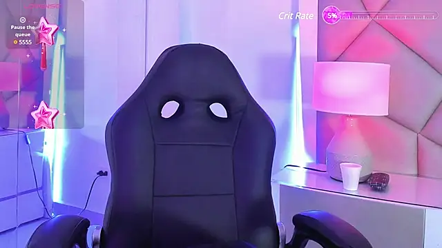 LeeThompson  online show from February 2025 12:48:02 PM