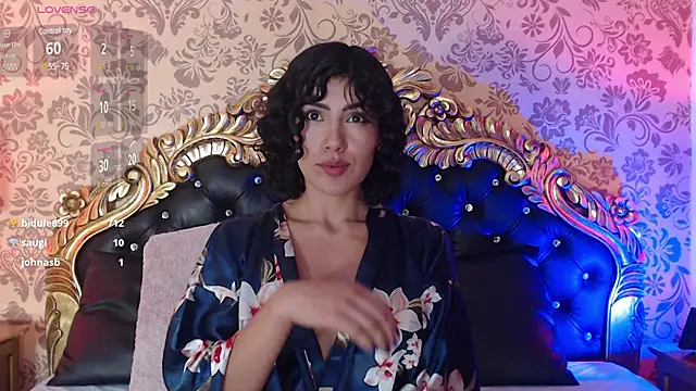 LeeThompson  online show from March 2025 06:39:02 PM