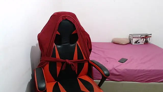 madelyn30 online show from March 2026 10:38:02 PM