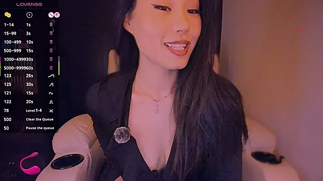 Snapshot of kimmy_chi_ chatting on May 2026 05:32:01 PM kimmy chi online show from May 2026 05:32:01 PM