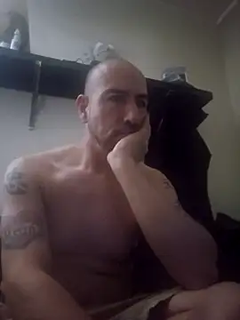 Snapshot of nakedtony81 chatting on March 2026 05:32:02 AM nakedtony81 online show from March 2026 05:32:02 AM