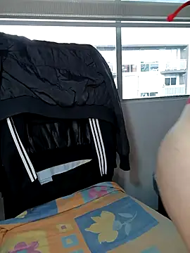 KimPielCanela online show from January 2026 05:49:02 PM