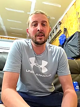 MrMechanic38 online show from April 2026 12:52:01 AM