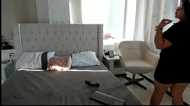 Gabycutee online show from March 2025 09:46:02 PM