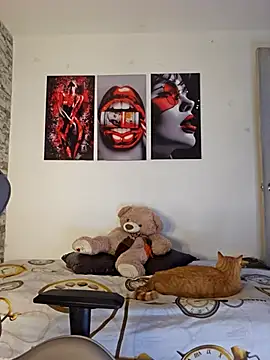 Antonella2 m online show from November 2025 05:02:01 PM