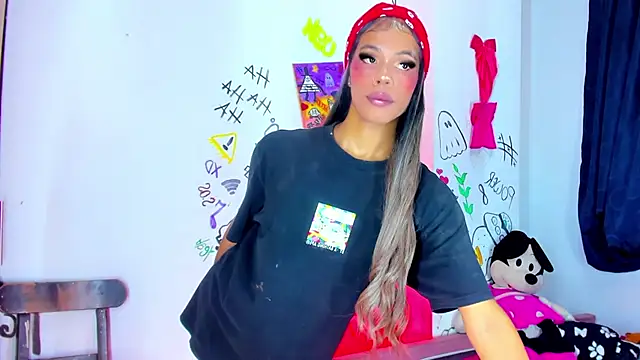 bloom444 online show from November 2025 01:37:01 AM