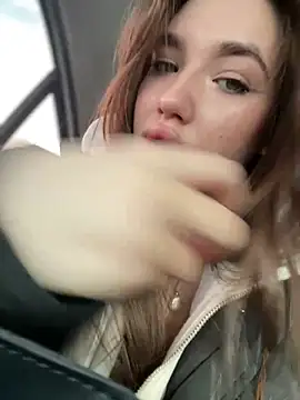 Holly Molii online show from January 2025 08:20:02 AM