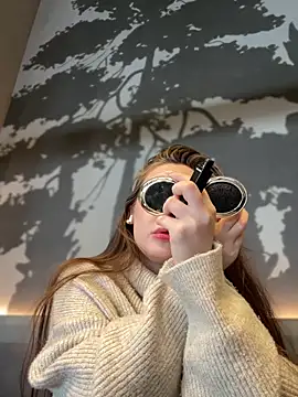 Holly Molii online show from January 2025 07:28:01 AM