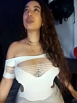 Snapshot of liannalee_ chatting on September 2025 08:43:01 PM liannalee online show from September 2025 08:43:01 PM