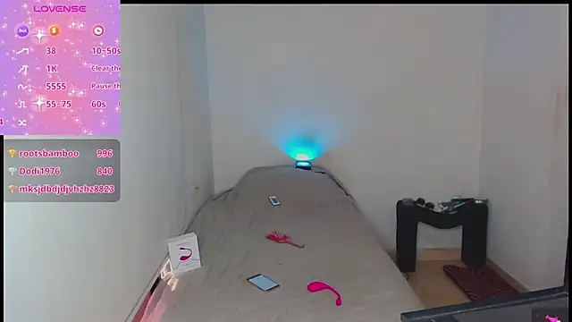 Snapshot of ChristinaSaphier chatting on February 2026 09:31:01 PM ChristinaSaphier online show from February 2026 09:31:01 PM