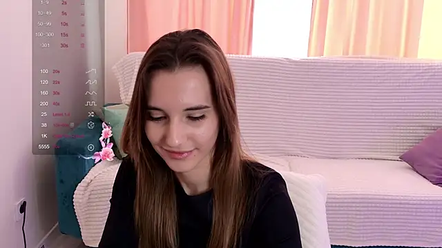 Alice Weiss online show from February 2025 08:11:02 AM