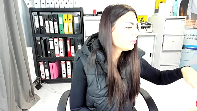 kilenyapatrice online show from October 2025 10:45:01 AM