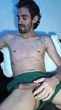 johngil0995 online show from November 2025 12:15:02 PM