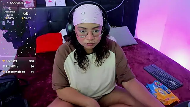 Snapshot of im_angels77 chatting on February 2025 04:51:02 AM im angels77 online show from February 2025 04:51:02 AM