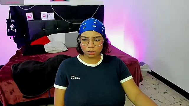 Snapshot of im_angels77 chatting on February 2025 05:45:01 AM im angels77 online show from February 2025 05:45:01 AM