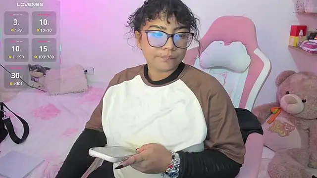 Snapshot of im_angels77 chatting on September 2025 04:14:02 AM im angels77 online show from September 2025 04:14:02 AM