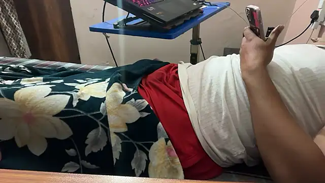 sexyboy09 online show from October 2025 05:10:01 PM