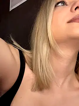 Alisa Rise online show from November 2025 10:31:01 AM