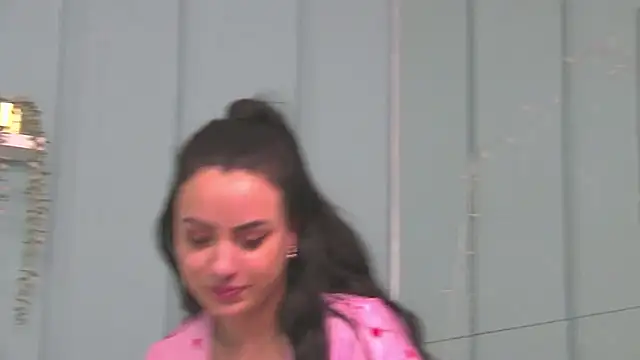 ElyzaIbarra online show from March 2025 07:09:02 PM