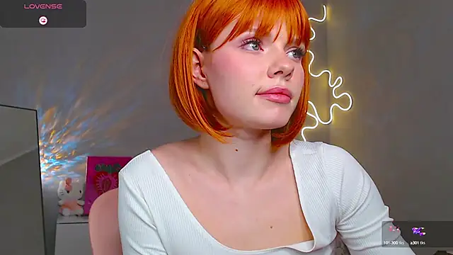 Red  Candy online show from February 2025 07:58:02 PM