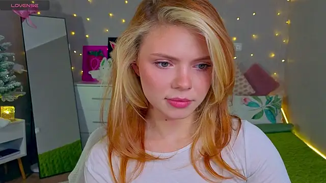 Red  Candy online show from December 2025 12:44:02 PM