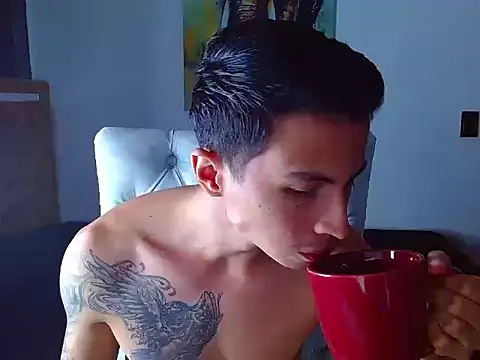 Velk hot online show from February 2026 01:11:01 PM