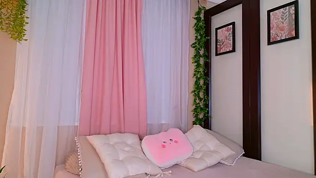 Zafiiro Blue online show from November 2025 12:11:02 AM